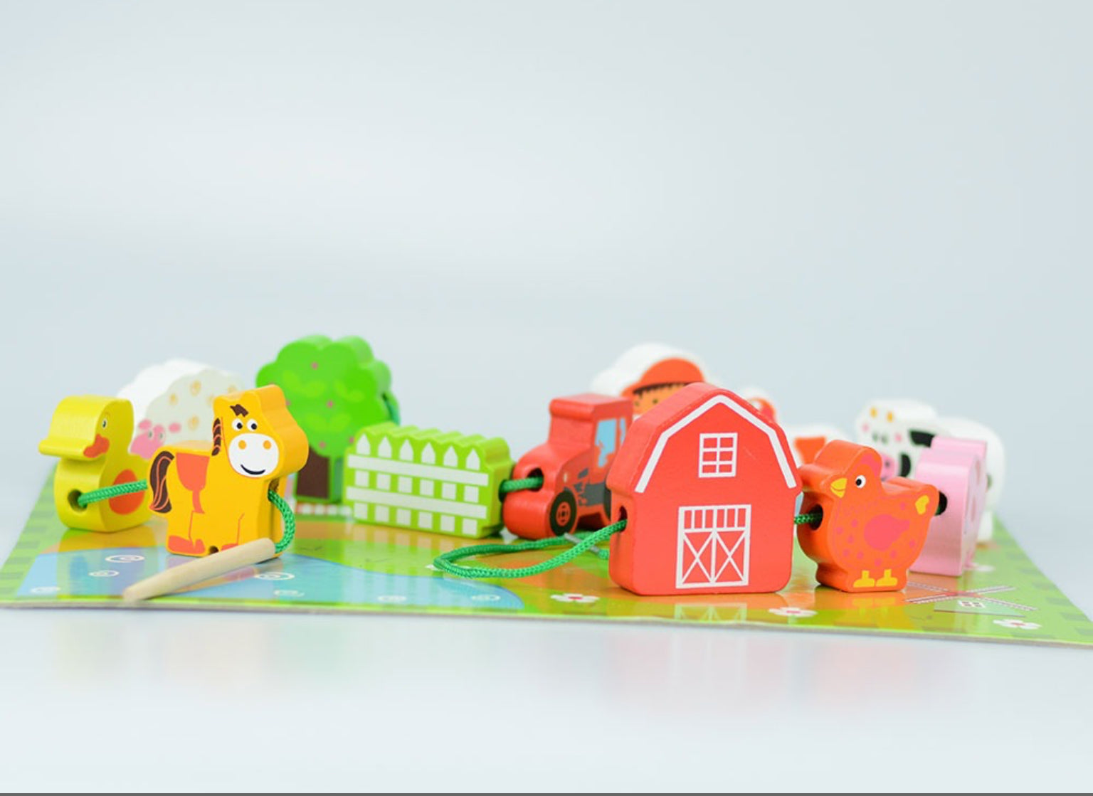 Jumini Fold Away  Farm House  Toy