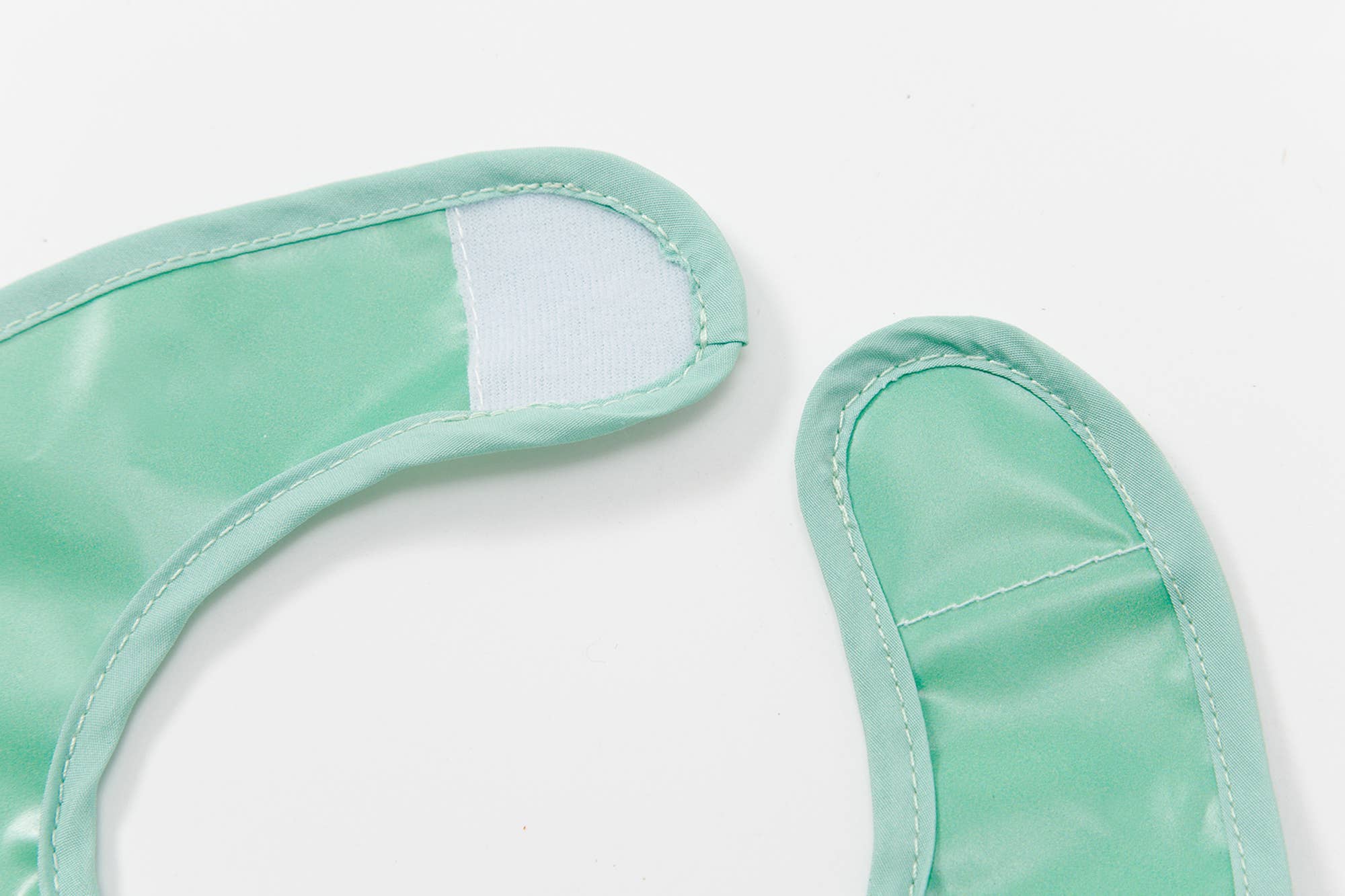 BTL Set of 2 Bibs - Happy Lemon