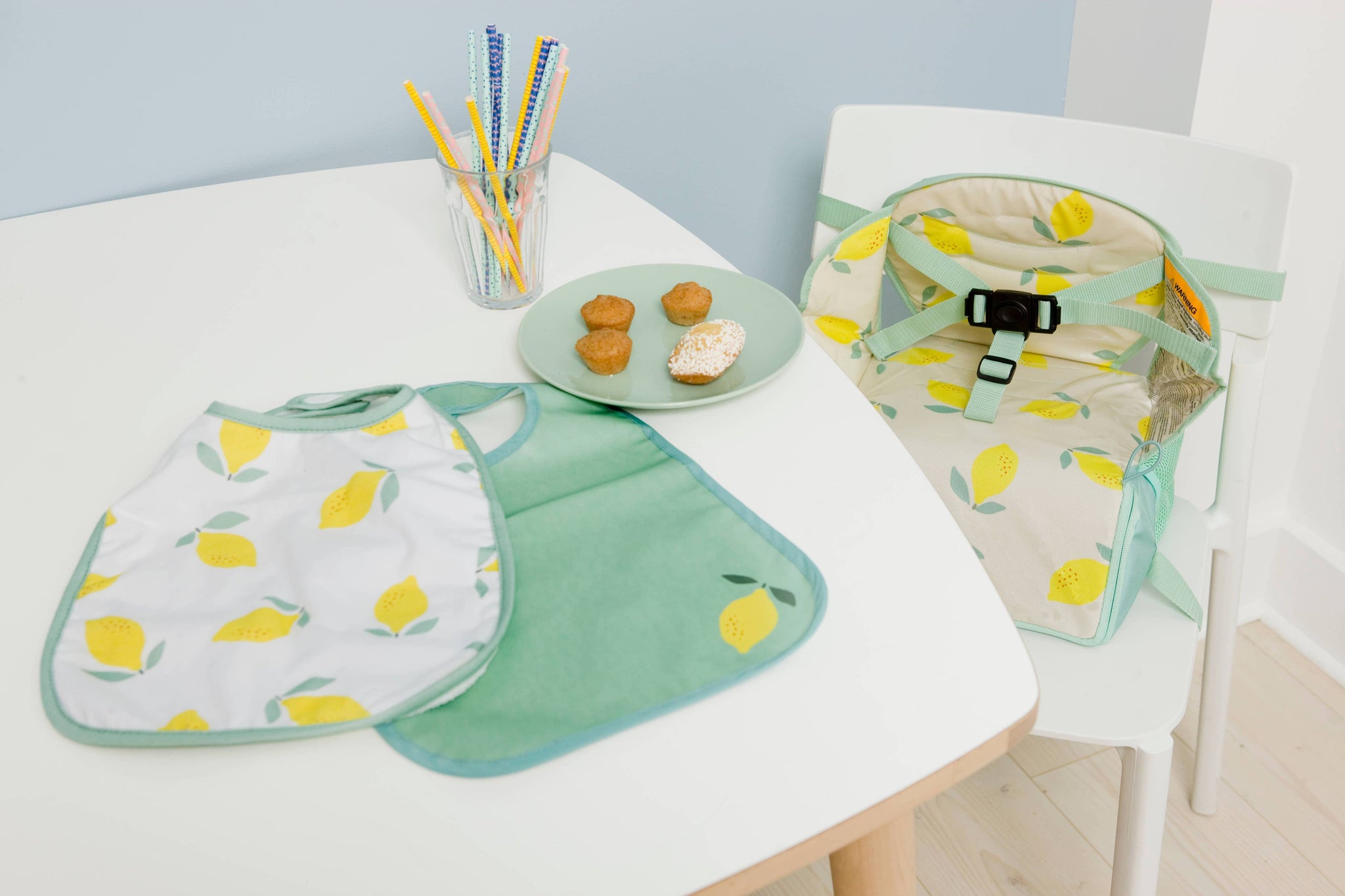 BTL Set of 2 Bibs - Happy Lemon