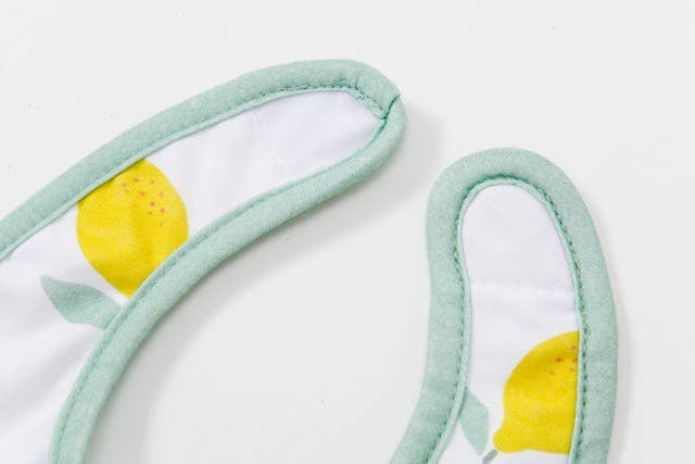 BTL Set of 2 Bibs - Happy Lemon