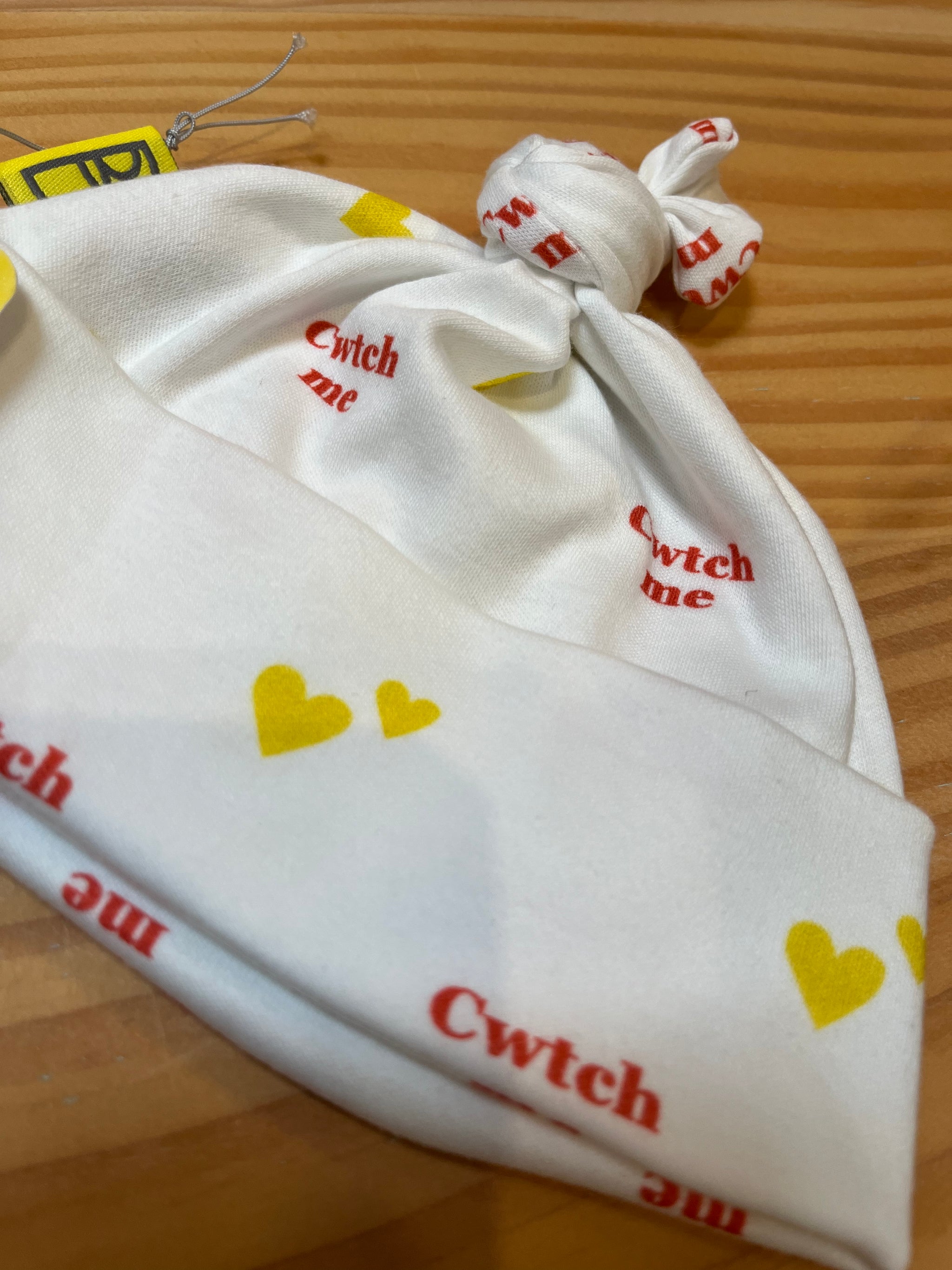 Cwtch Me Print White Baby Hat From Babi Bw