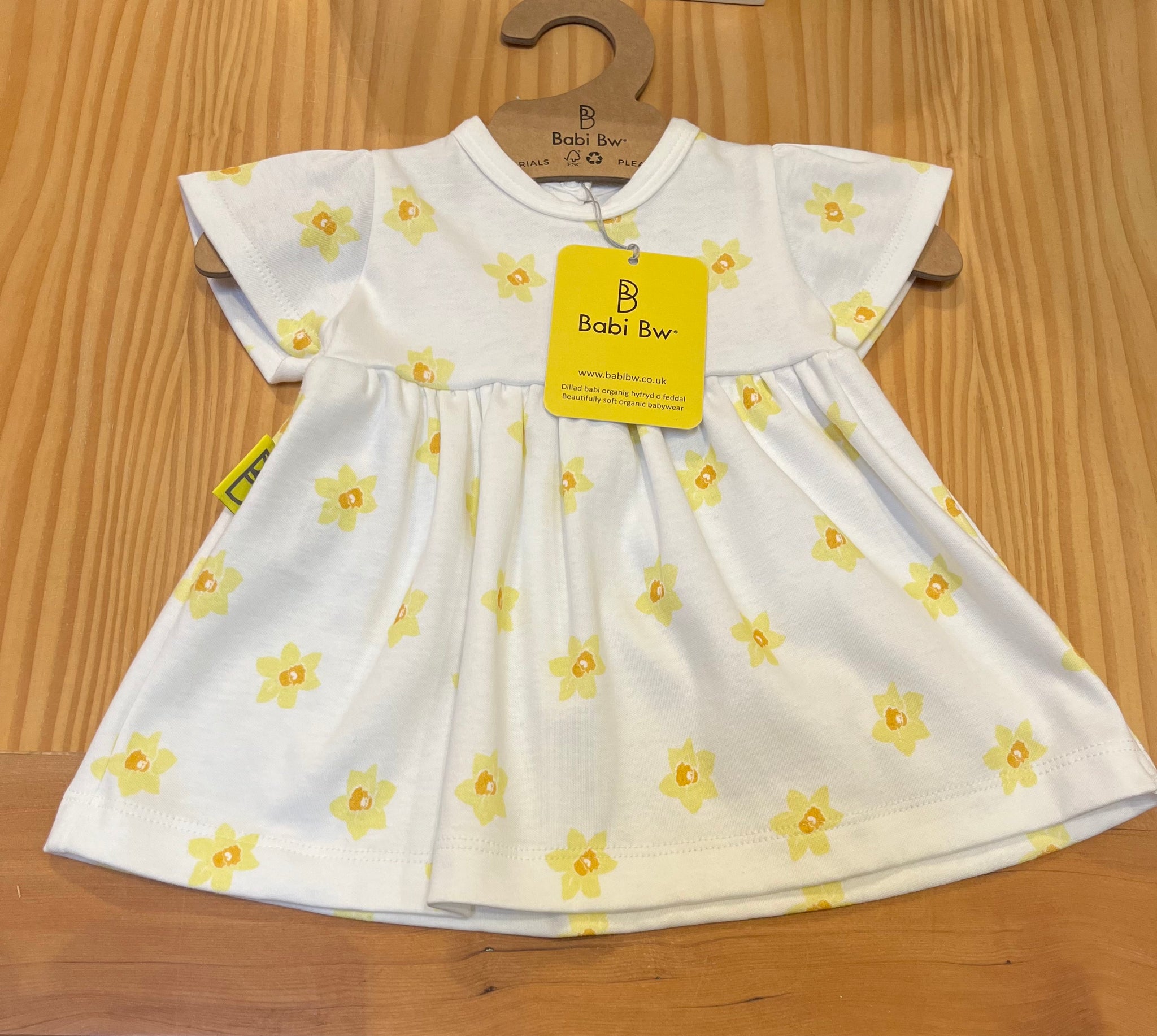 Short sleeve Babi Bw Yellow Daffodil  Print Dress OFFER