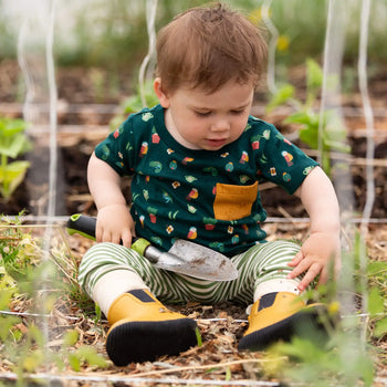 Spring Garden T-Shirt & Jogger Play Set Little Green Radicals