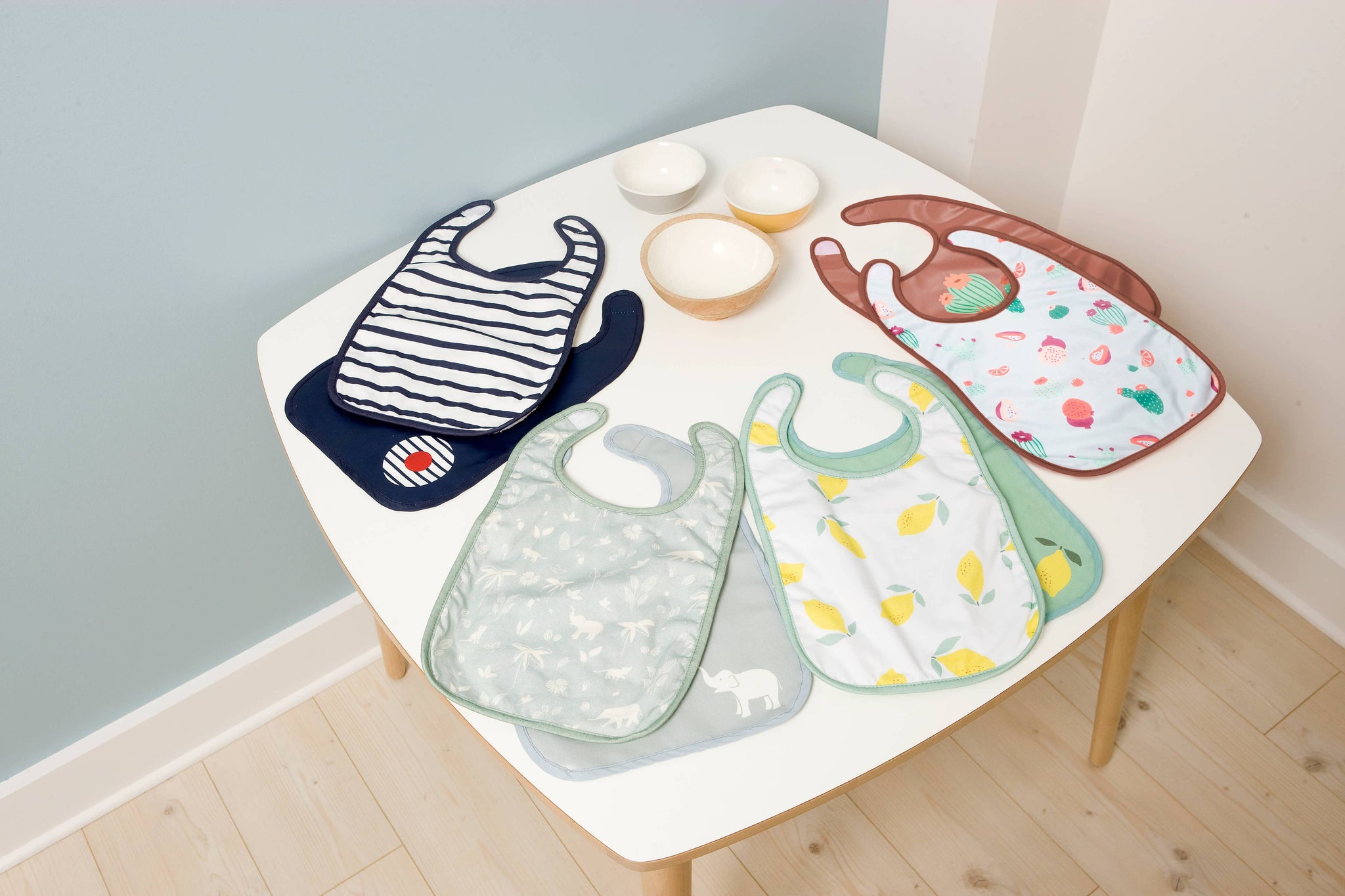 BTL Set of 2 Bibs - Green Tropic