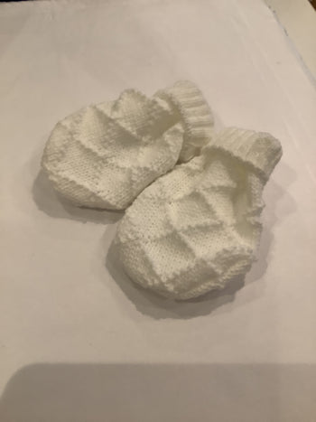 Baby Hopscotch White  Knitted Mittens